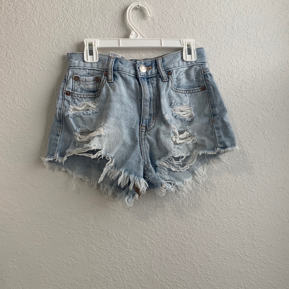 Short short denim shorts